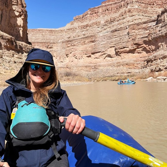 Meet your Posher, Amber - Picture 1 of 1